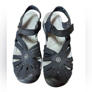 Keen Rose Sandal Women’s sz 10 Black/ Gray Closed Toe Outdoor Activity Walking